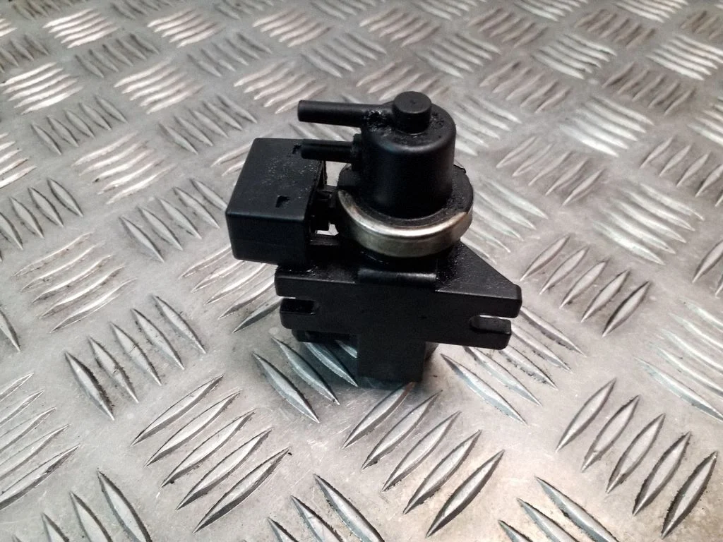 Zawór elektromagnetyczny turbo 72279600