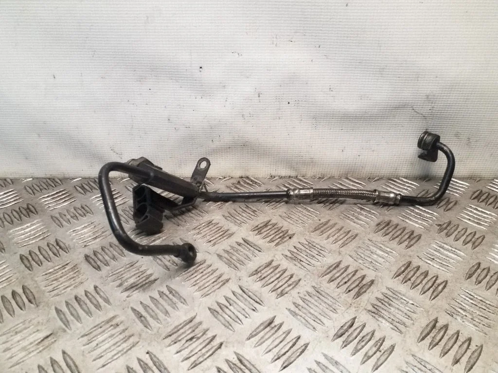 Turbīnas eļļošanas caurulīte(-s)/šļūtene(-s) – Volkswagen Passat B5 (1997-2000)