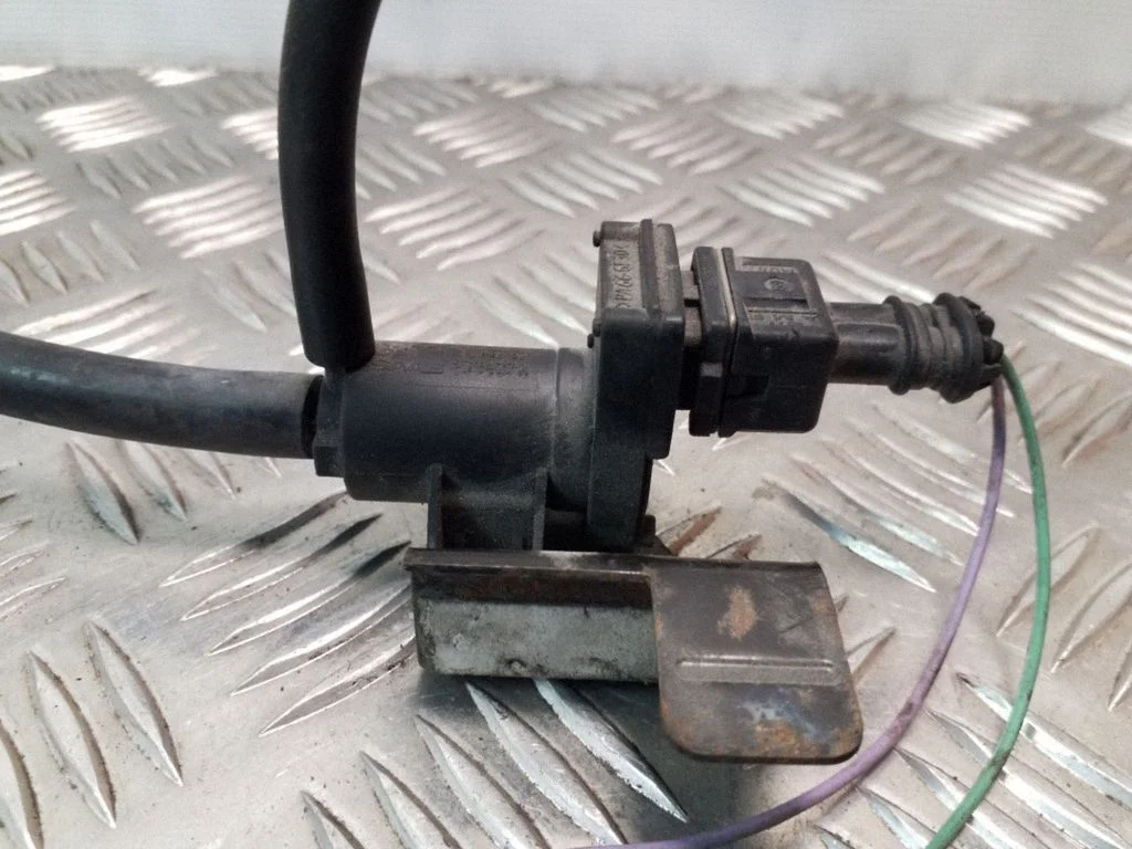 Solenoidklapp 4394076 – Saab 9-5 (1998-2005)