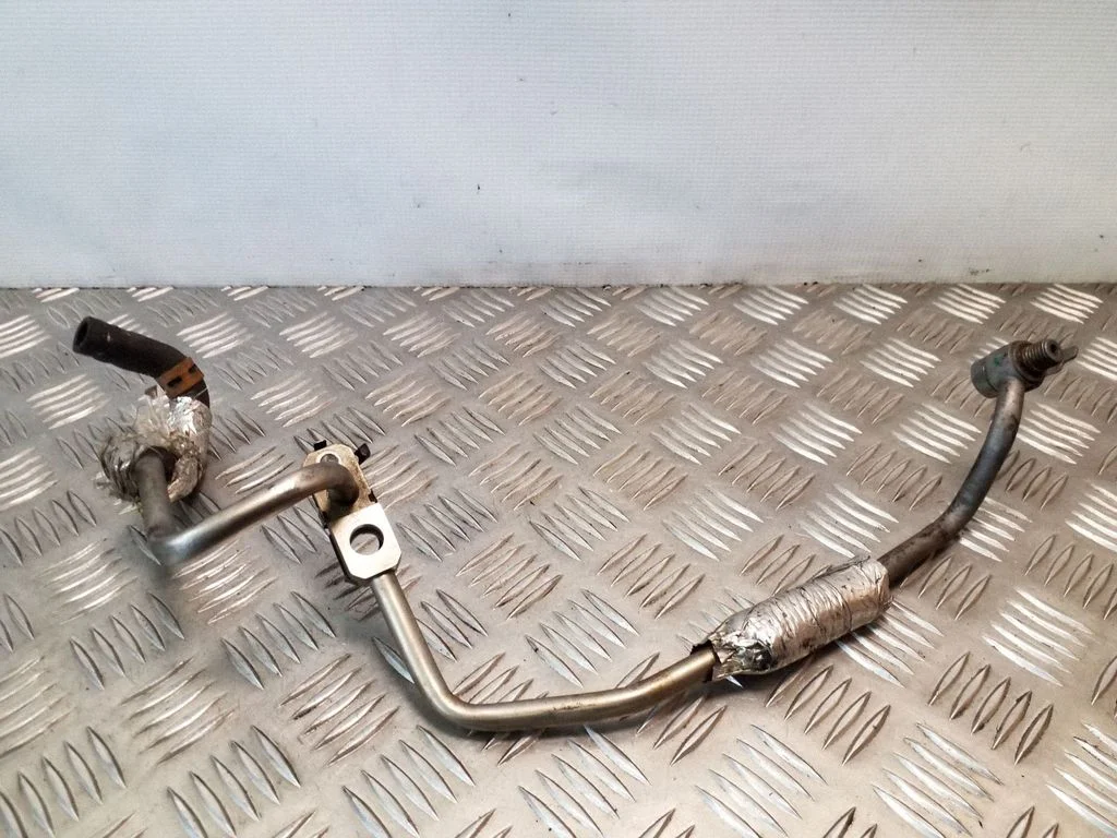 Turbo turbocharger oiling pipe/hose 9675423980