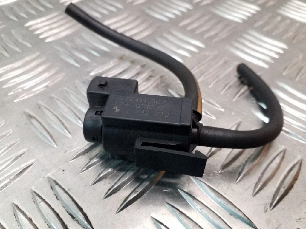 Zawór elektromagnetyczny turbo 72234100