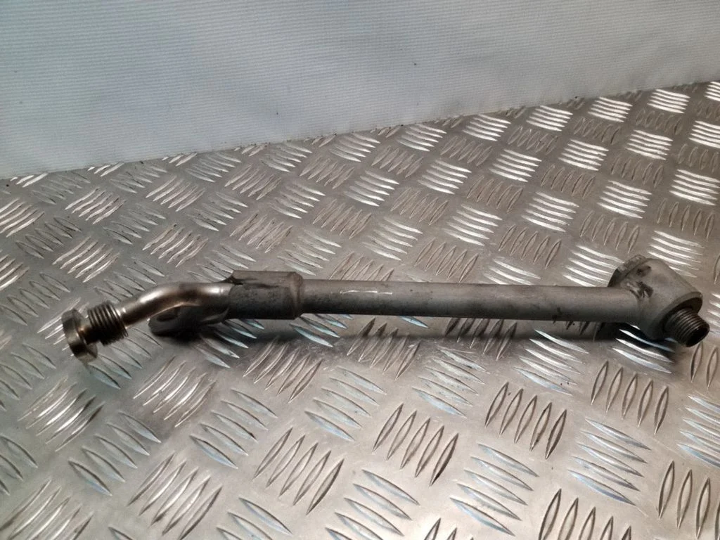 Turbīnas eļļošanas caurulīte(-s)/šļūtene(-s) 03G145736E