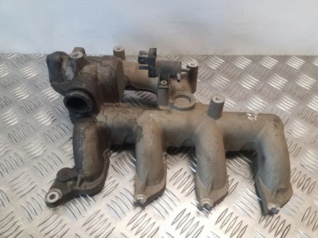 Intake manifold 8200145096