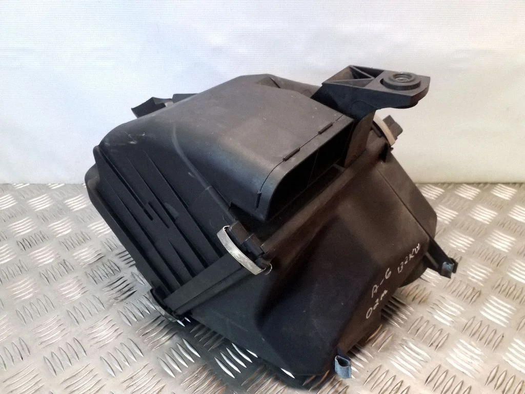 Air filter box – Audi A6 Allroad C5 (1999-2005)