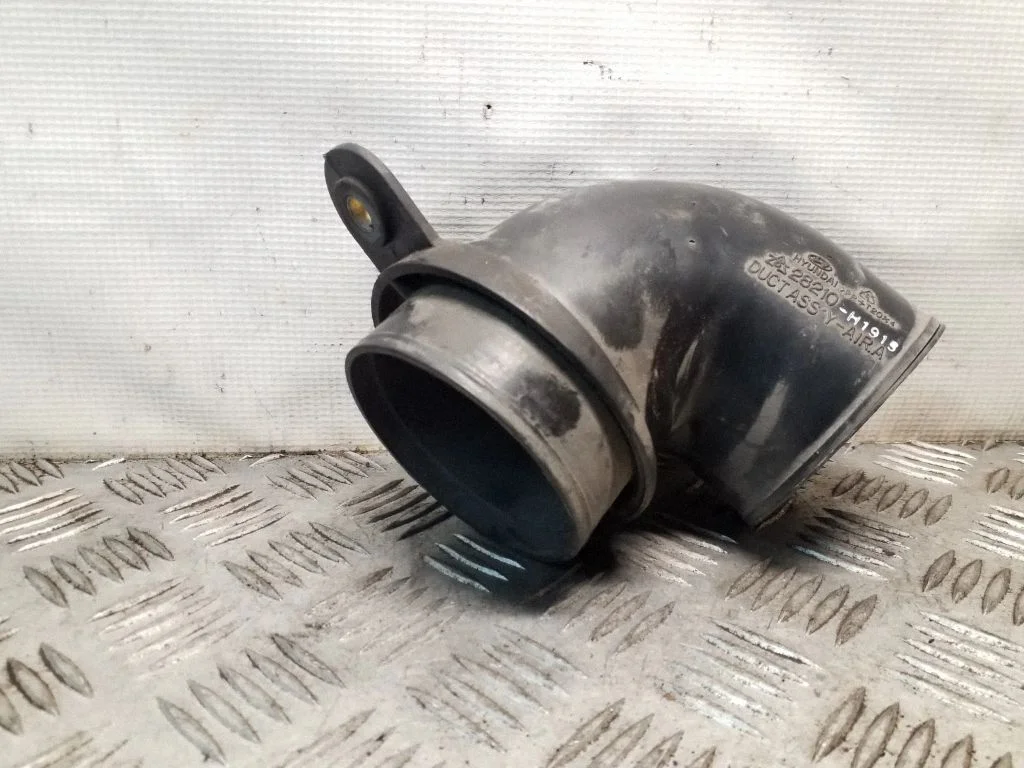 Air intake duct part 28210H1915