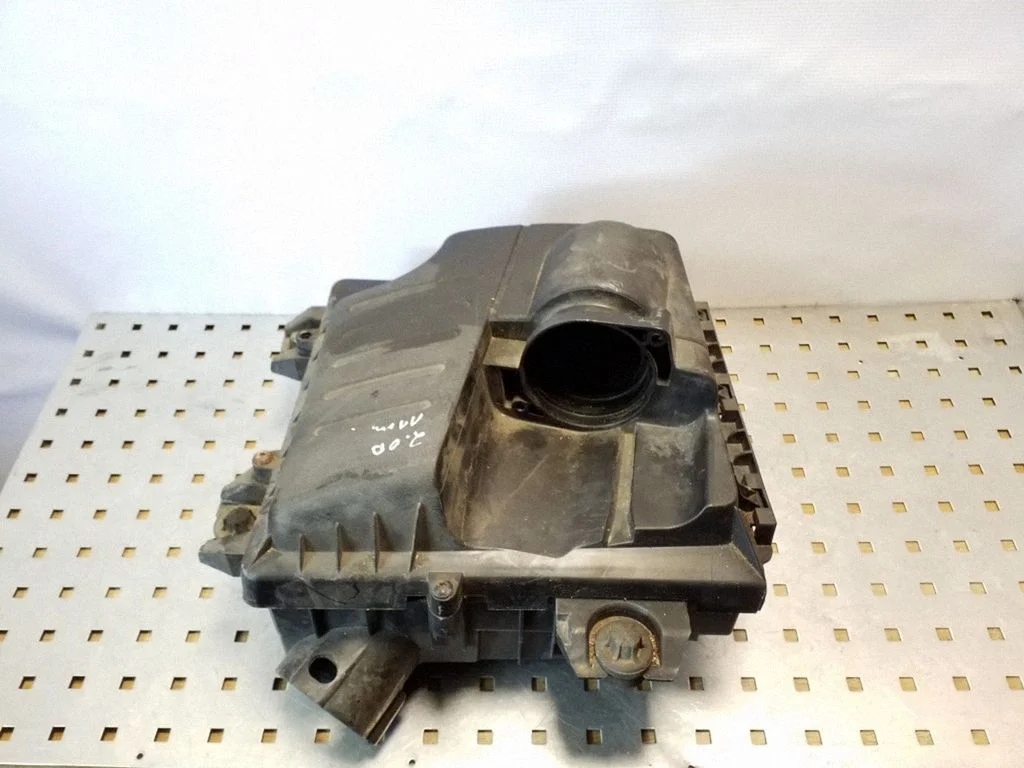 Õhufiltri korpus 8200760899B