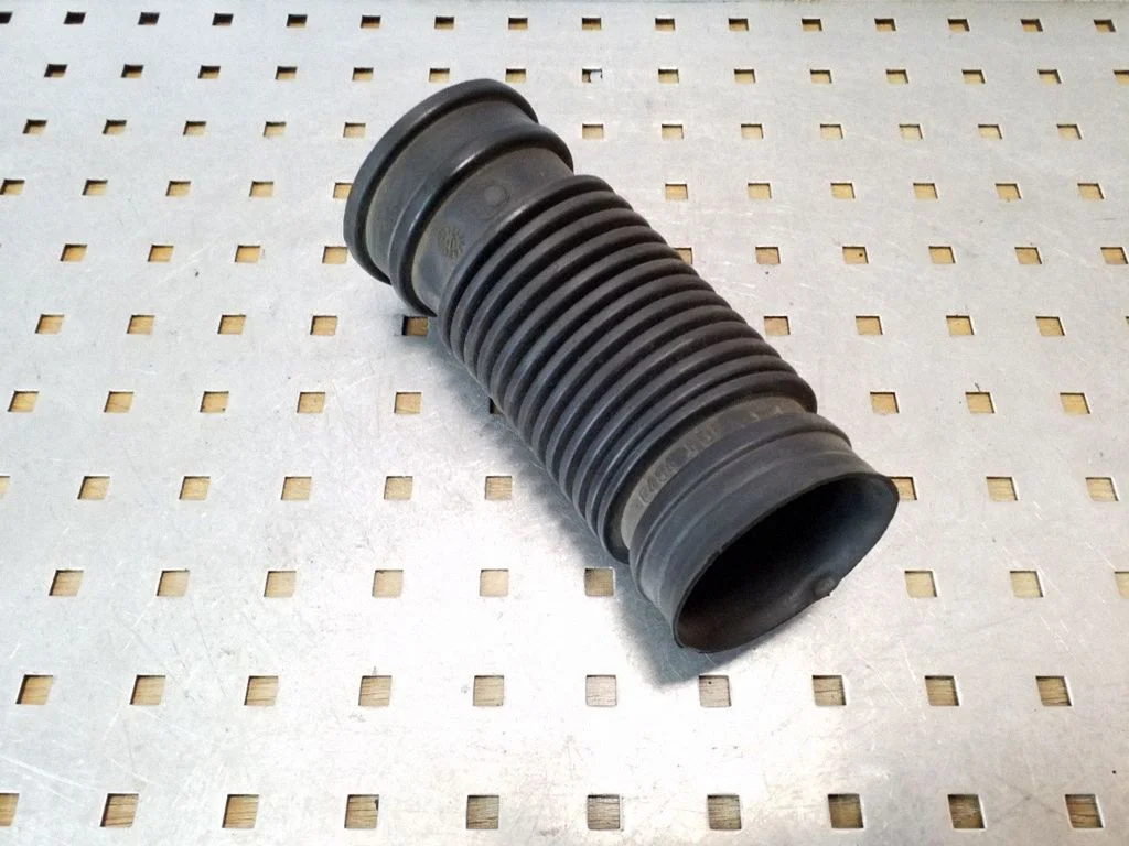 Air intake duct part – Fiat Croma (2006-2016)
