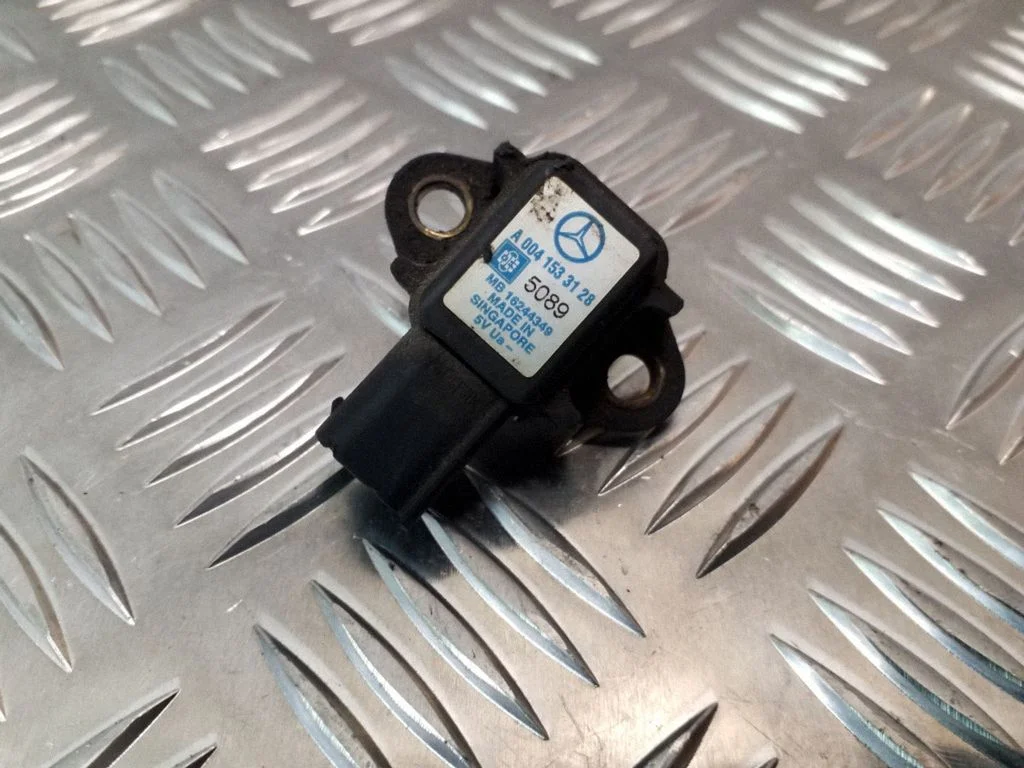 Air pressure sensor A0041533128