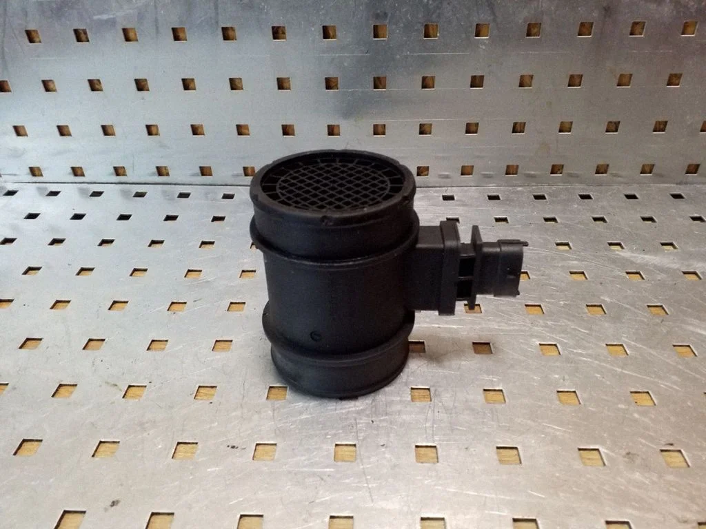 Mass air flow meter 0281002618