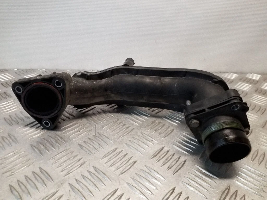 Air intake hose/pipe – Volvo V40 (2012-2019)