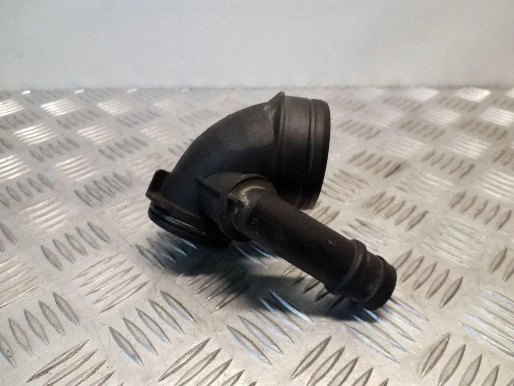 Air intake hose/pipe – Skoda Octavia Mk3 (5E) (2013-2019)