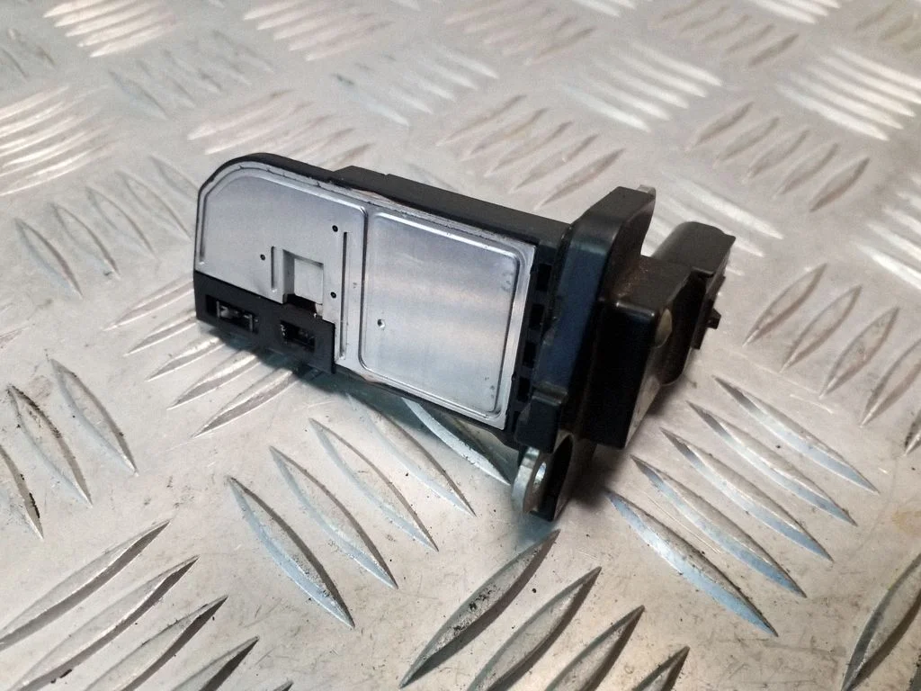 Mass air flow meter 7M5112B579BB