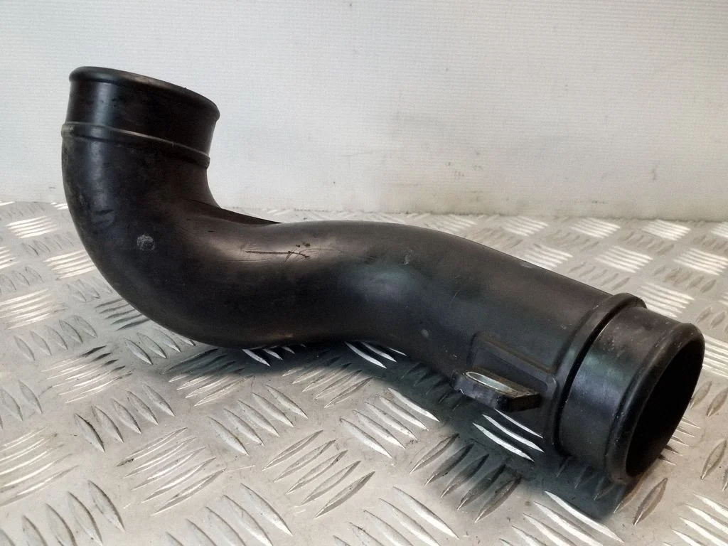 Air intake hose/pipe SH0113231