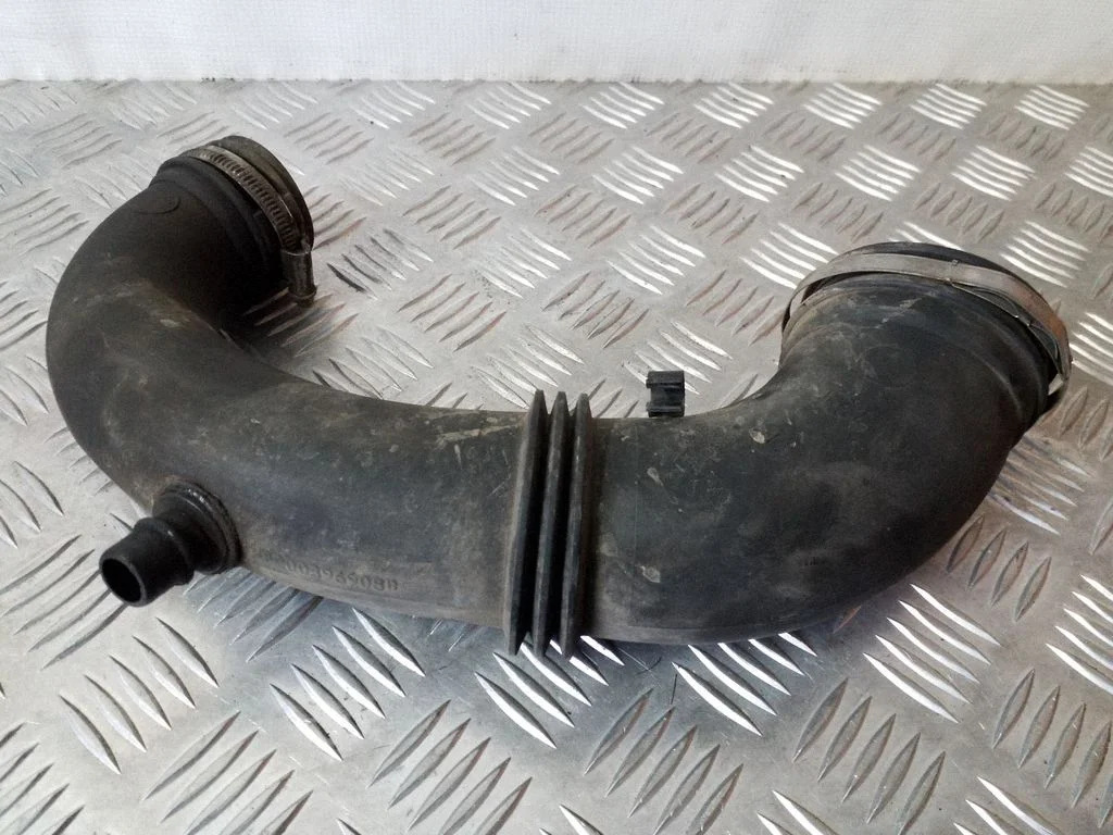 Õhu sisselaske voolik (-ud)/ toru (-d) – Renault Trafic II (X83) (2001-2014)