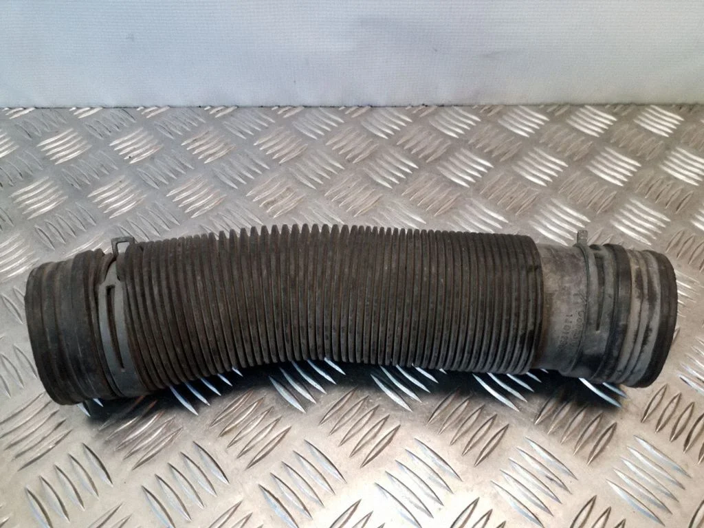 Air intake hose/pipe 1J01296840
