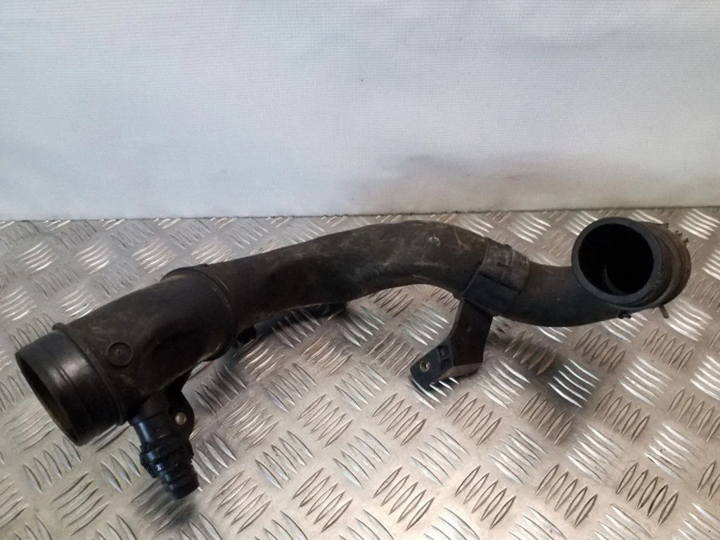 Air intake hose/pipe 1J0129654S