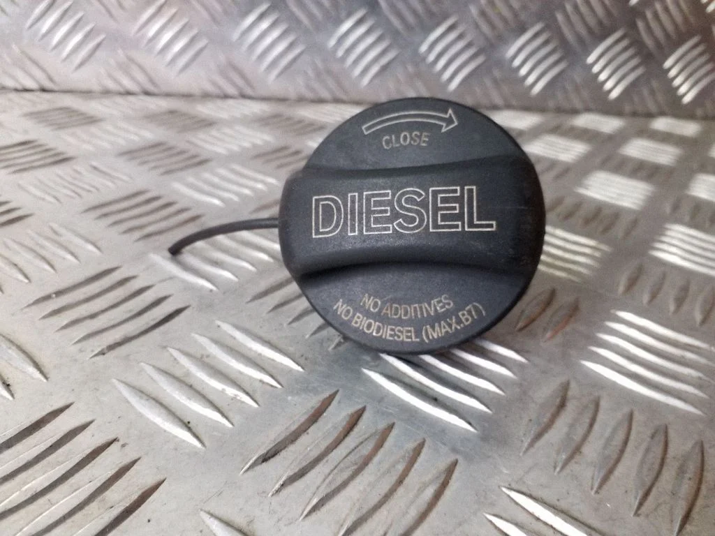 Fuel tank filler cap 7222392