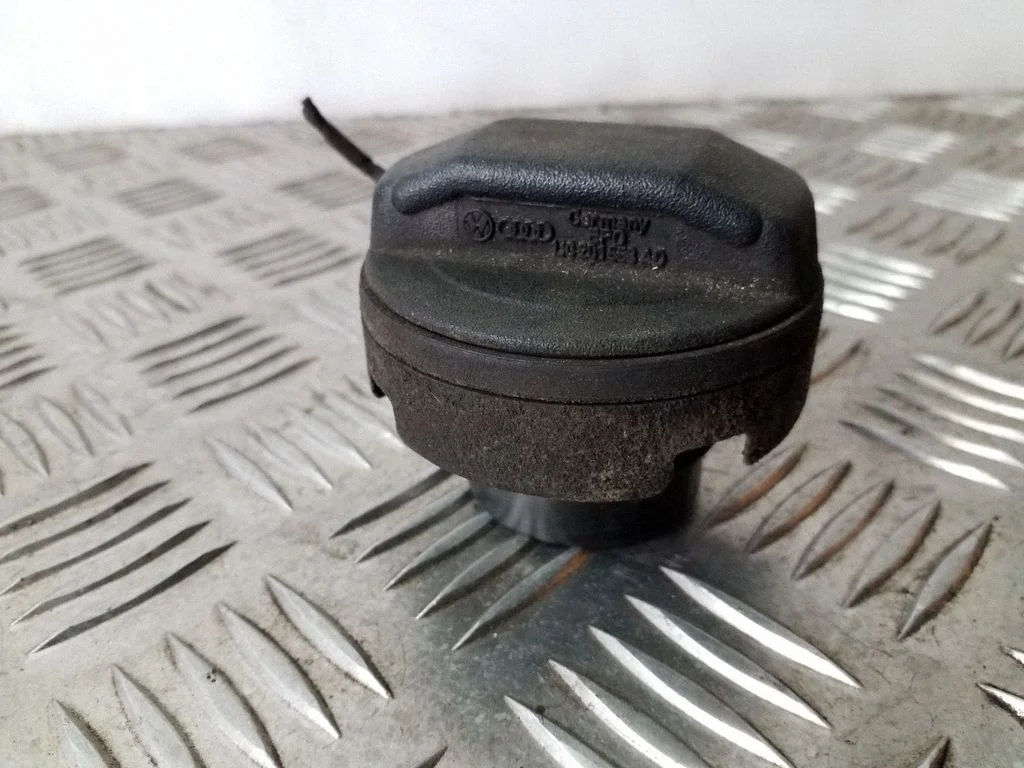Fuel tank filler cap 1J0201553AD