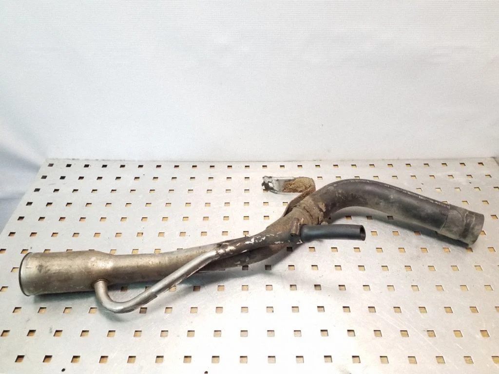 Fuel tank filler neck pipe YC159047BD