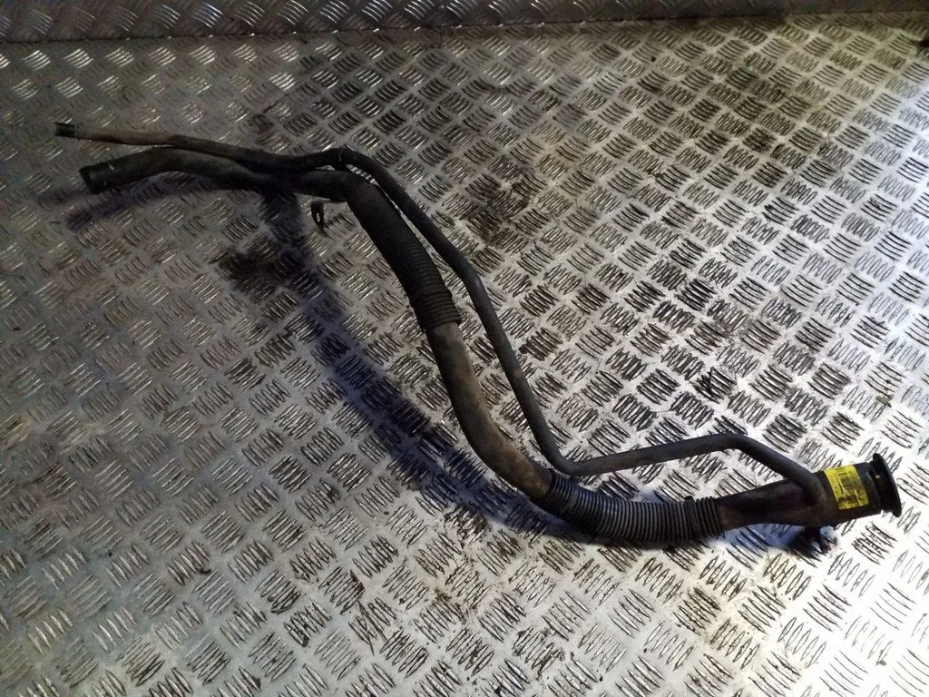 Fuel tank filler neck pipe 95326654