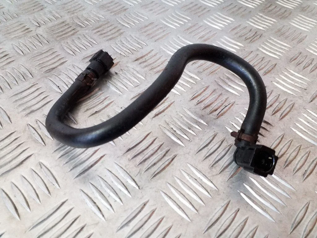 Fuel line pipe