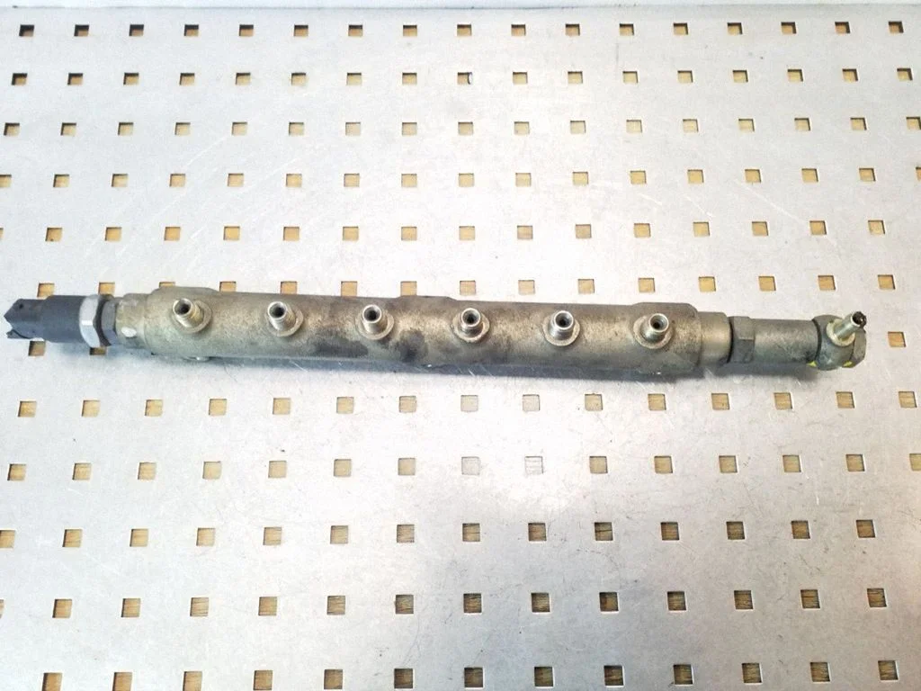 Fuel main line pipe – Volvo XC70 (2005-2007)
