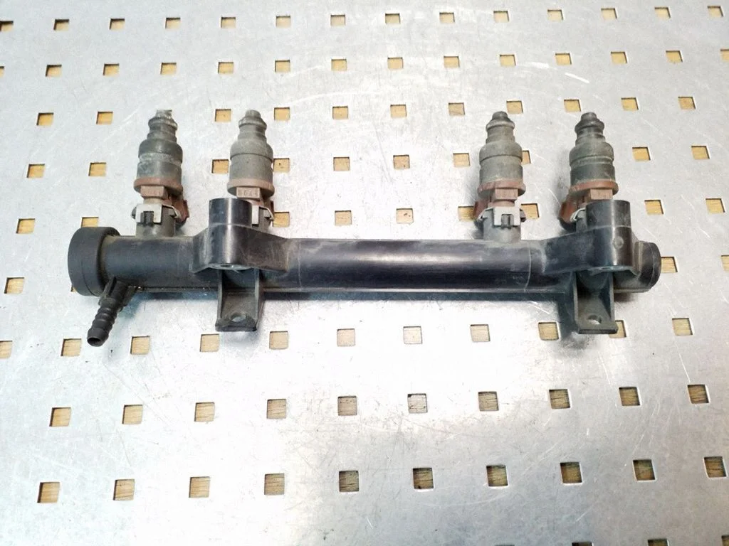 Fuel main line pipe 047133319S