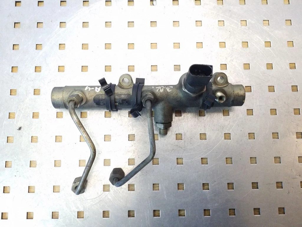 Fuel main line pipe – Audi A4 S4 B7 8E 8H (2005-2008)