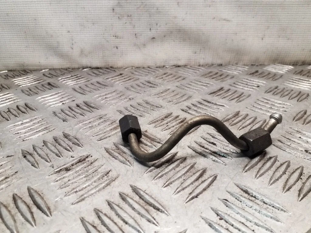 Degvielas padeves caurule (-es) uz sprauslām – Hyundai Tucson JM (2004-2009)