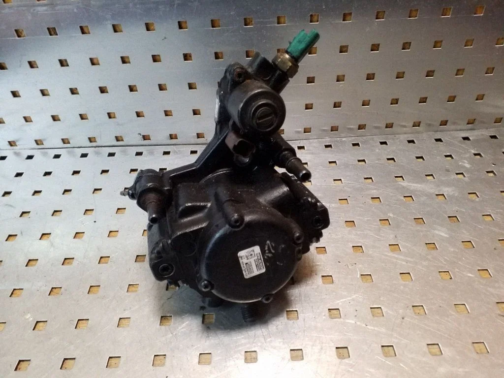 Kütuse kõrgsurvepump 9656391680