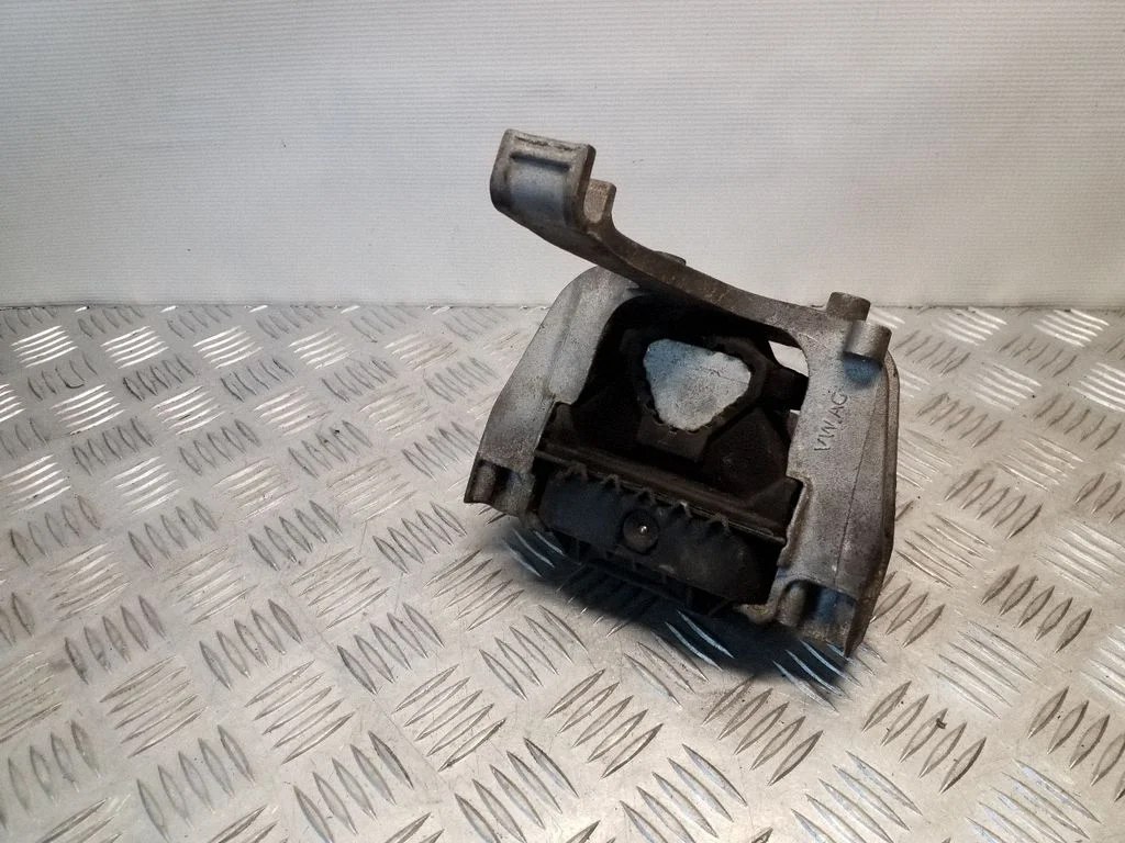 Mootoripadi 5Q0199262BH