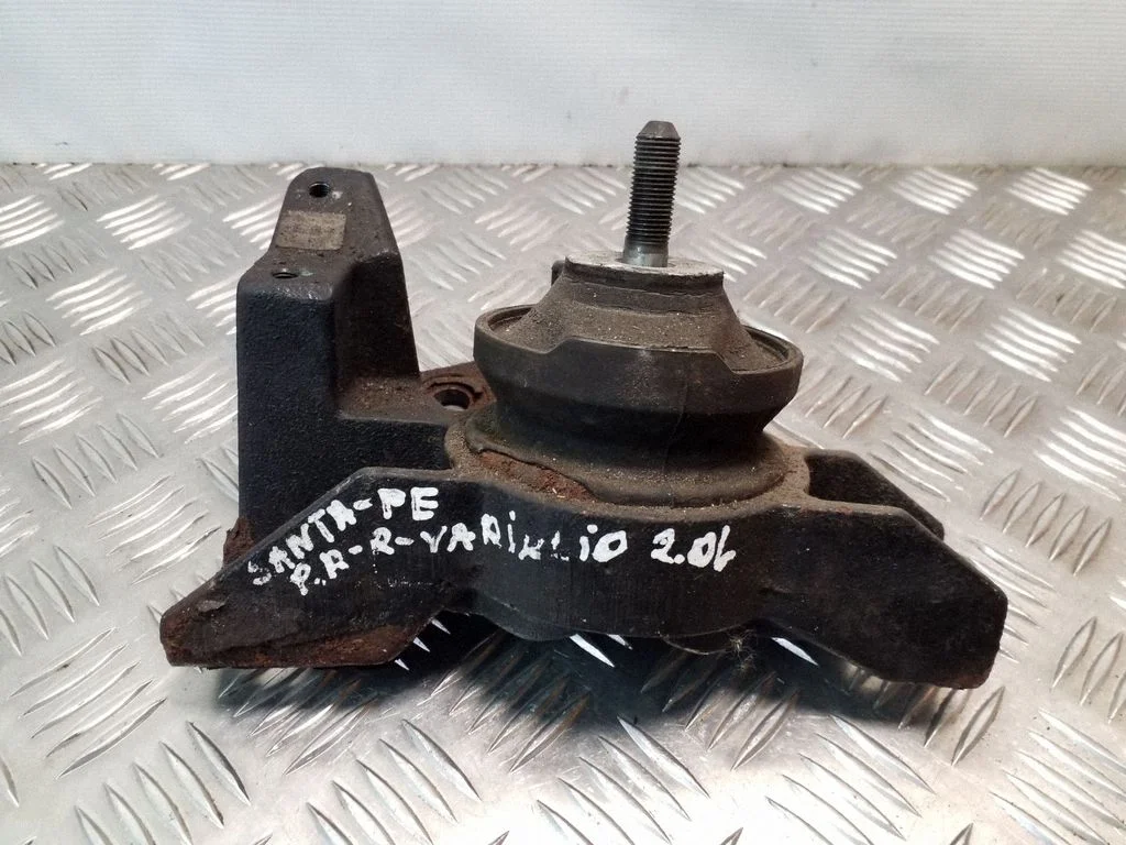 Engine mount bracket 2181226750