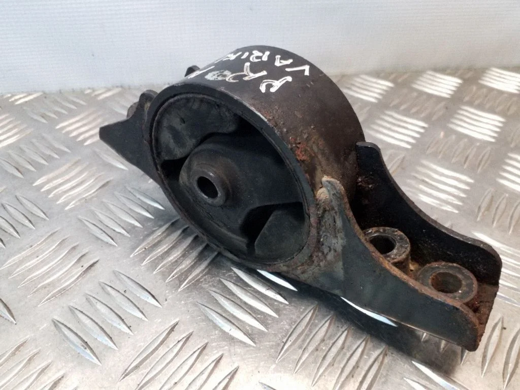 Engine mount bracket – Nissan Almera N16 (2000-2010)