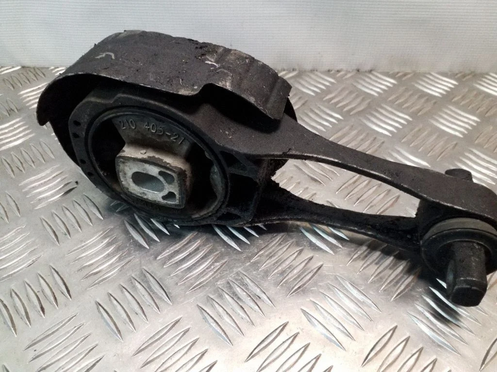 Mootoripadi – Saab 9-3 Ver2 (2003-2007), parem