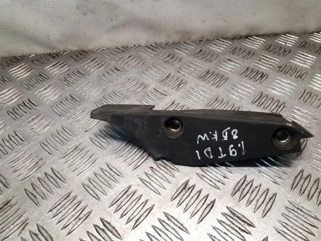 Sadales siksnas aizsargs (vāks) 038103079