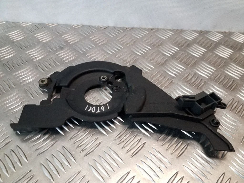 Sadales siksnas aizsargs (vāks) – Ford Focus C-MAX (2003-2010)