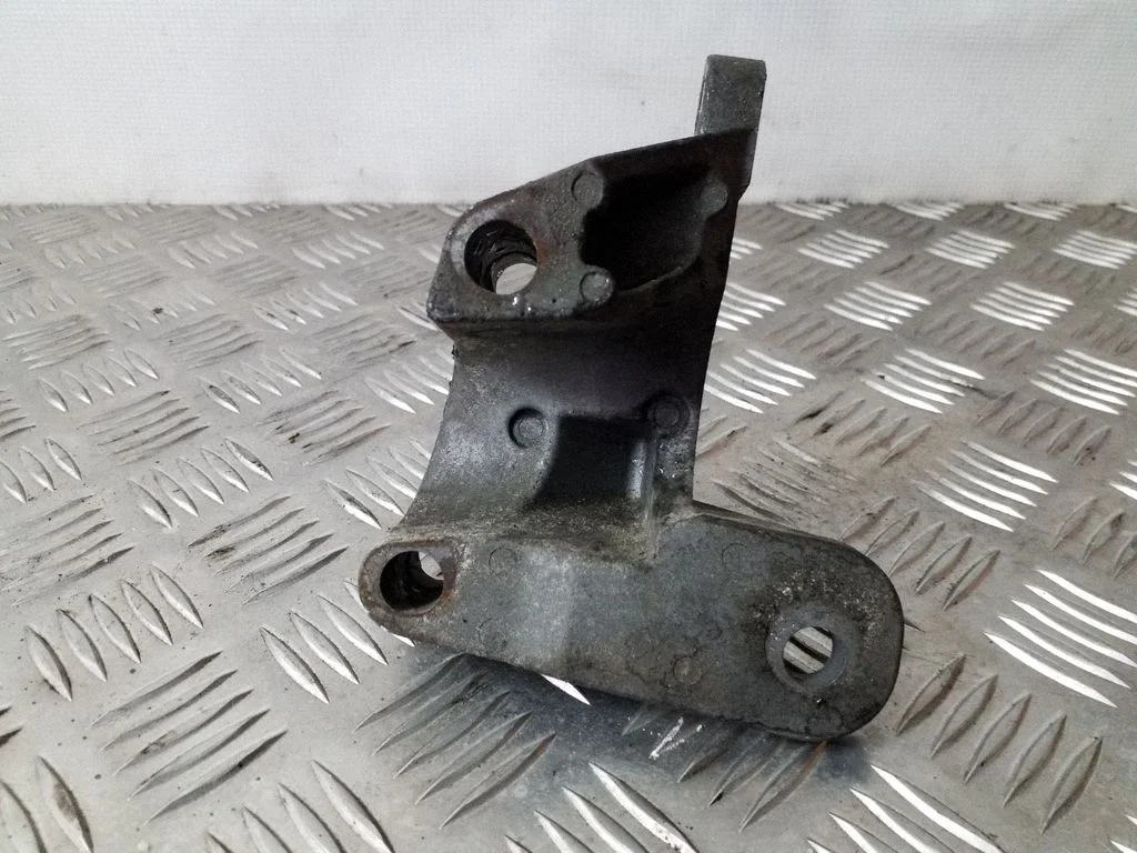 Wspornik silnika – Ford Focus C-MAX (2003-2010)