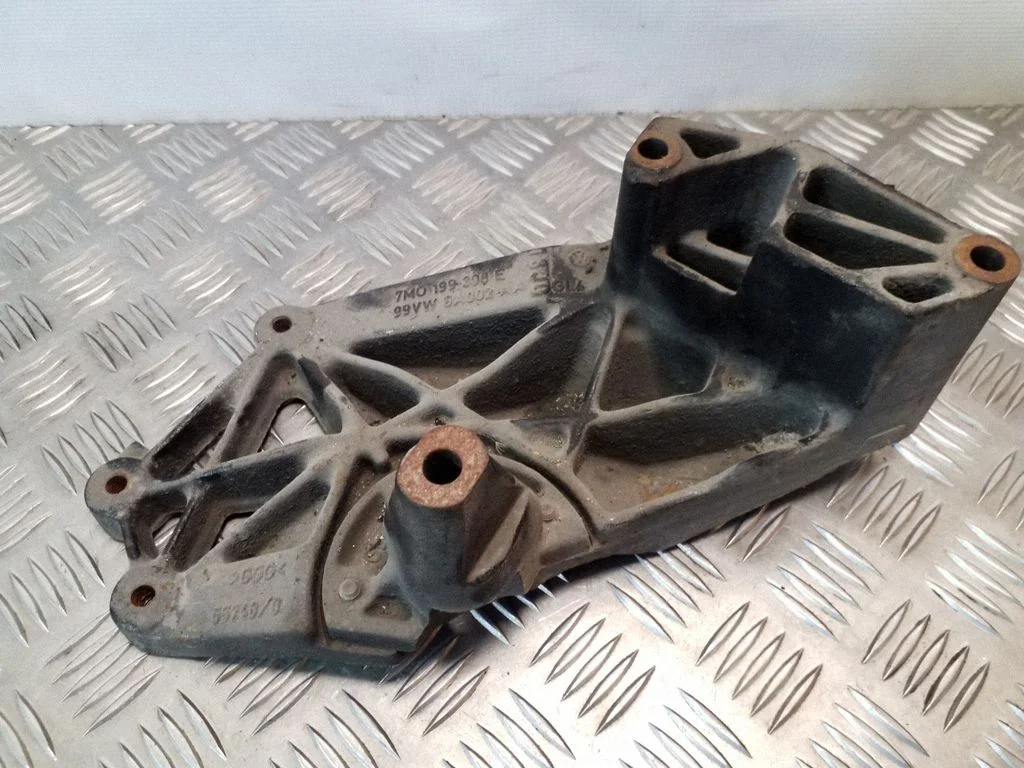 Mootori kinnituskronstein – Seat Alhambra (Mk1) (1996-2010)