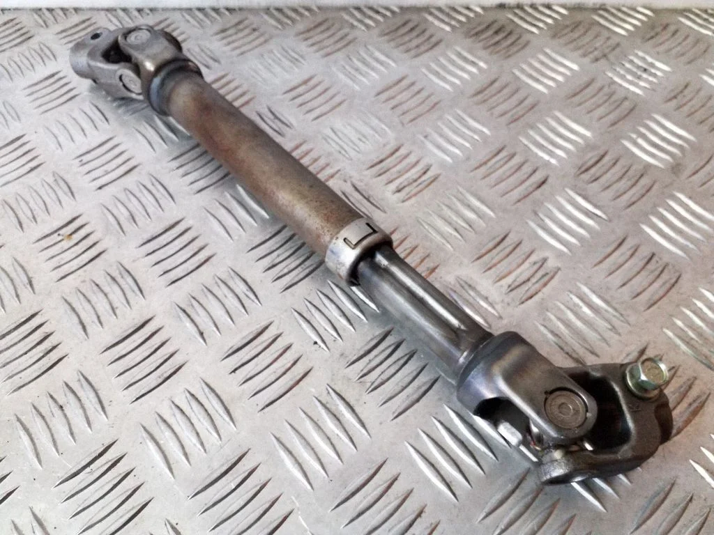 Steering column universal joint