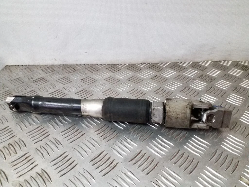 Steering column universal joint