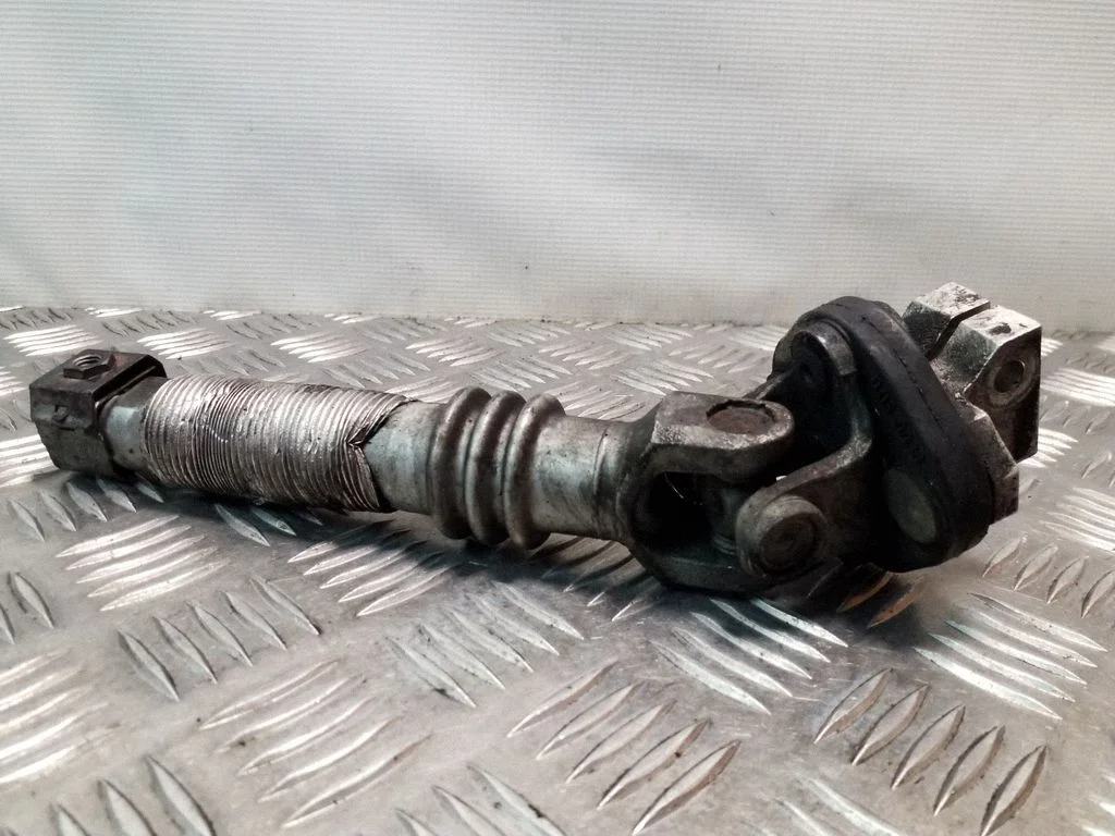 Steering column universal joint