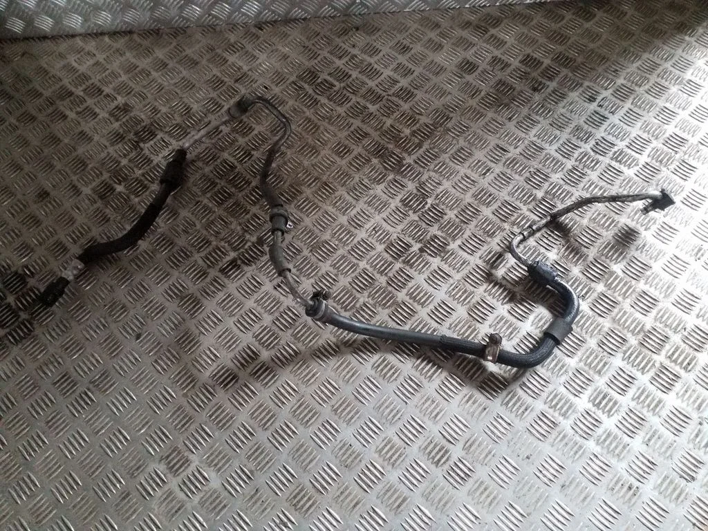 Power steering hose/pipe/line