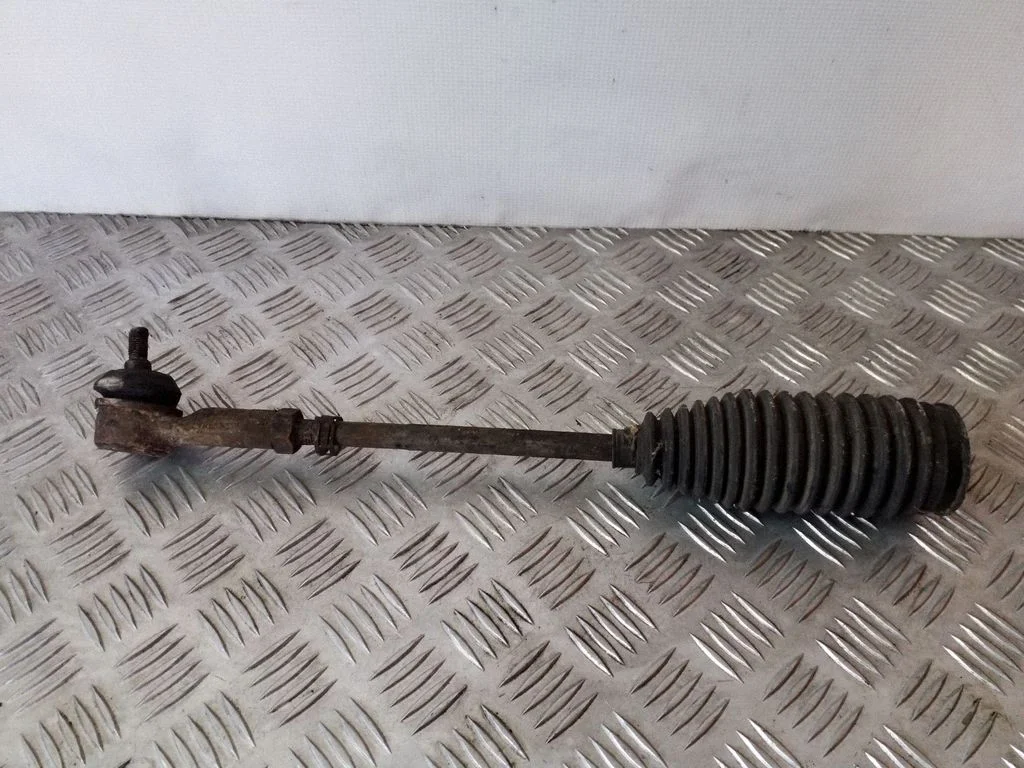 Steering tie rod – left