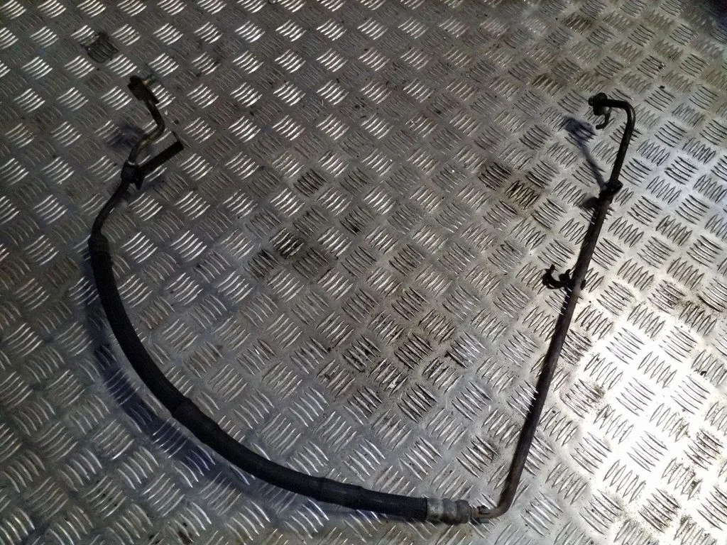 Power steering hose/pipe/line