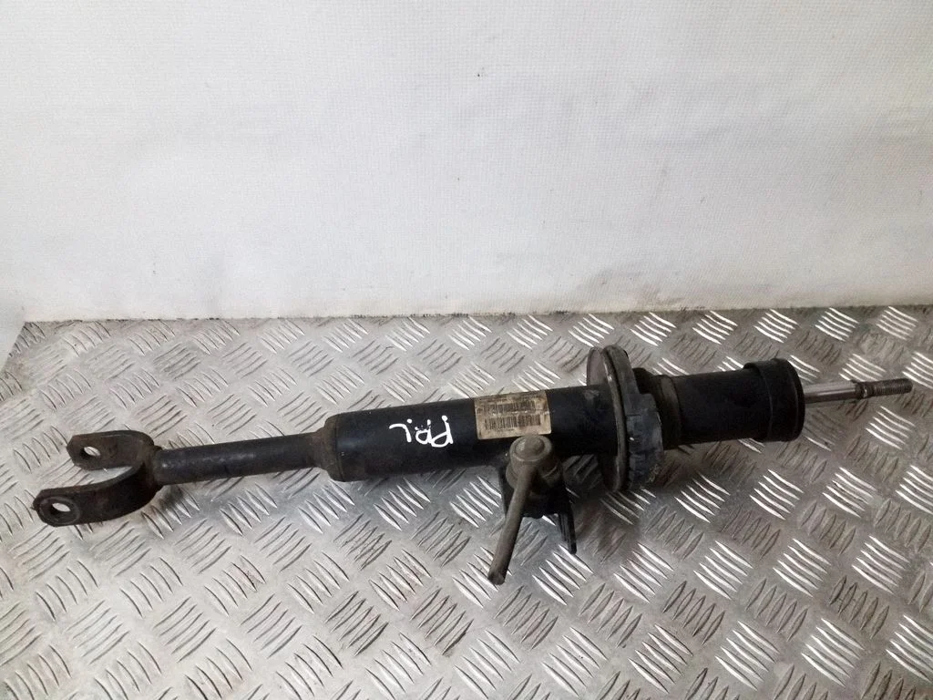 Amortyzator przedni – BMW Seria 5 F10 F11 (2009-2016)