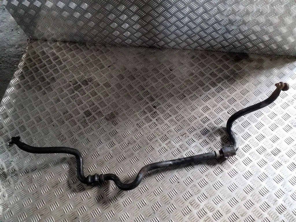 Stabilizator przedni
