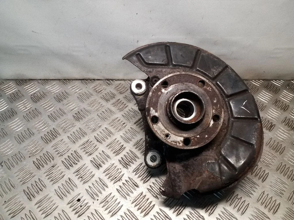 Front wheel hub – Volkswagen Passat CC (2008-2016)