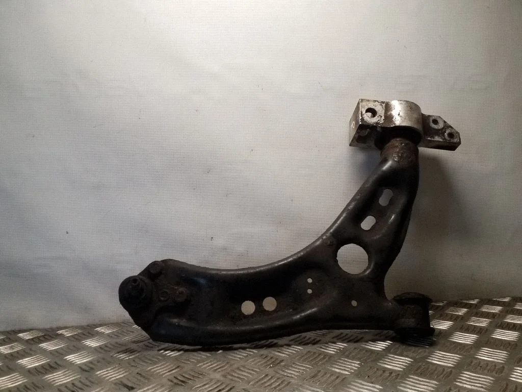 Front lower control arm/wishbone – Volkswagen Passat CC (2008-2016)