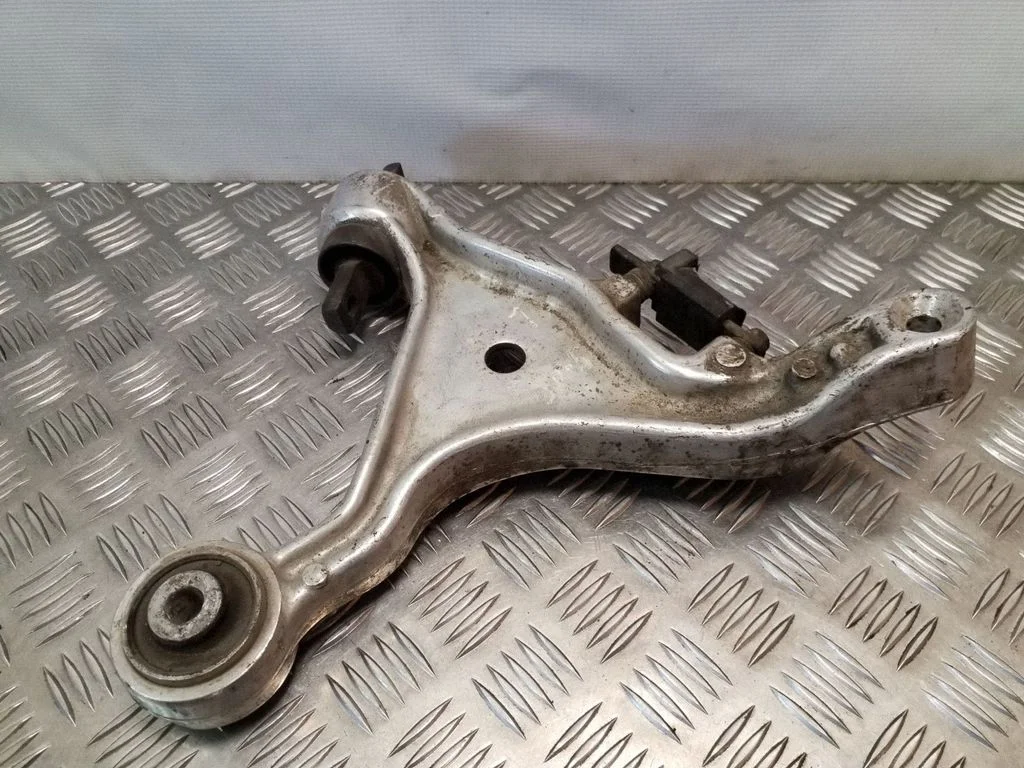 Front lower control arm/wishbone – left