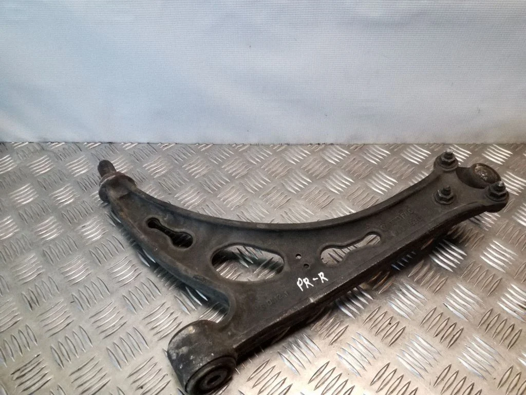 Front lower control arm/wishbone 1K0407153G